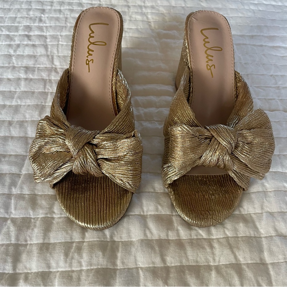 Lulu's Metallic Gold Bow Mules Size 7